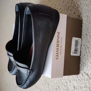 Giani Bernini Women's Dailyn Memory Foam Leather Loafers